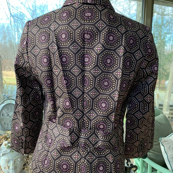 Geometric motif Ann Taylor Loft Blazer. Size 4 - Picture 2 of 4
